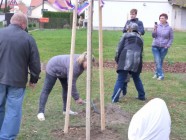 PRVOREPUBLIKOVÁ OSLAVA 100. VÝROČÍ  VZNIKU ČSR v PERÁLCI - výsadba lípy