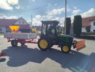 Multifunkční traktor